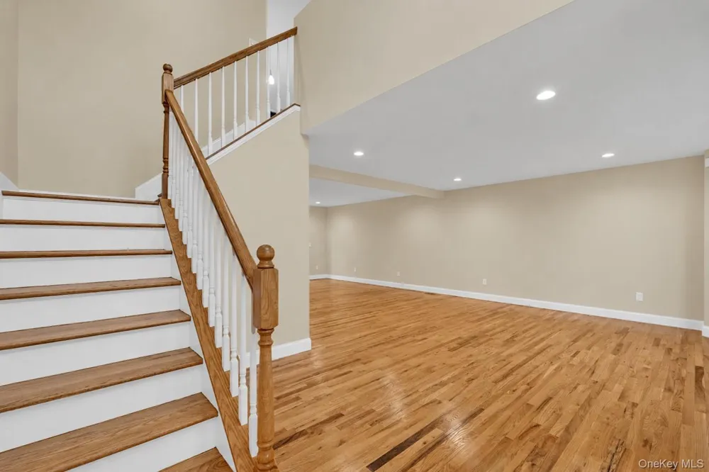 171 Elm Drive Bay Shore, NY 11706