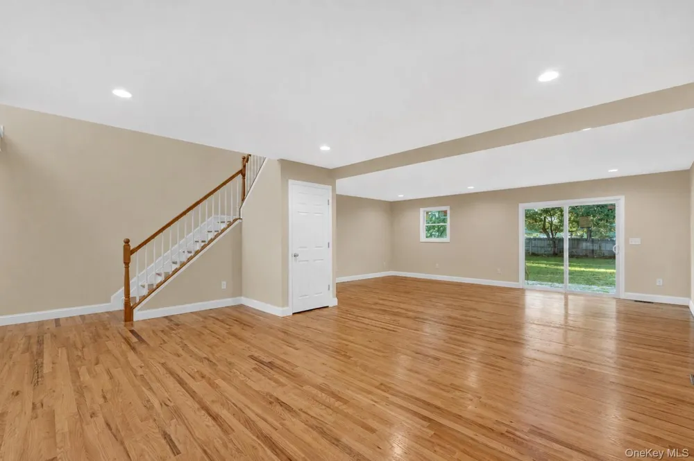 171 Elm Drive Bay Shore, NY 11706