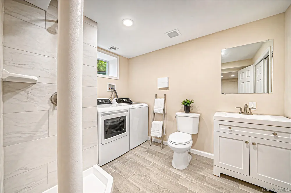 2 Storey Avenue Central Islip, NY 11722