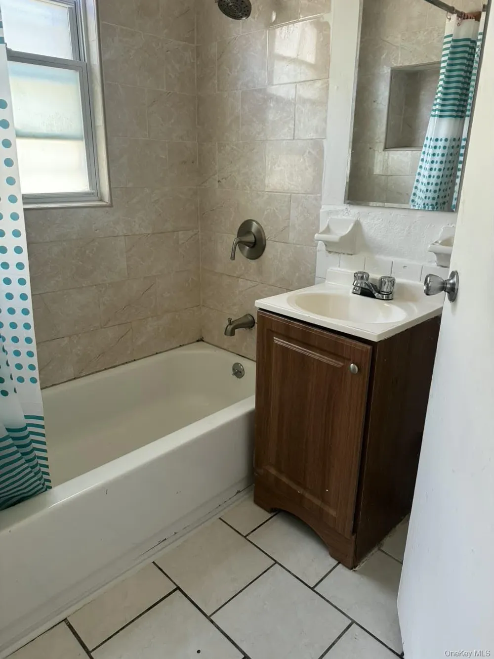 37-45 94th Street Jackson Heights, NY 11372