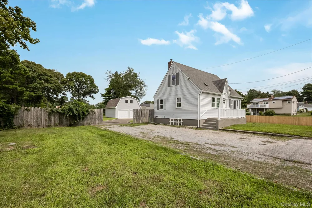 239 Ocean Avenue Brentwood, NY 11717