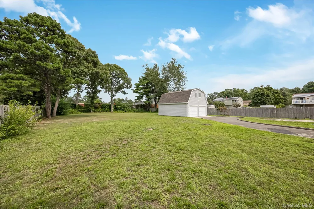 239 Ocean Avenue Brentwood, NY 11717