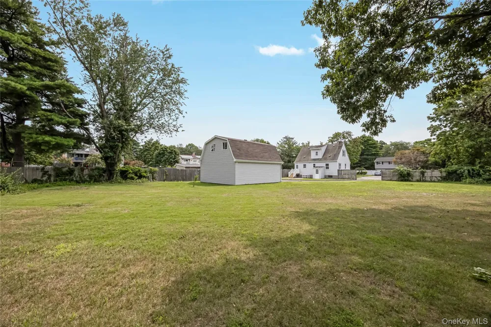 239 Ocean Avenue Brentwood, NY 11717