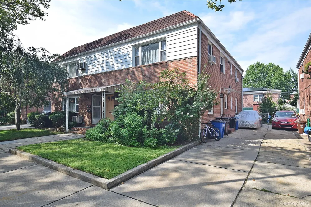 7336 197th Street Fresh Meadows, NY 11366