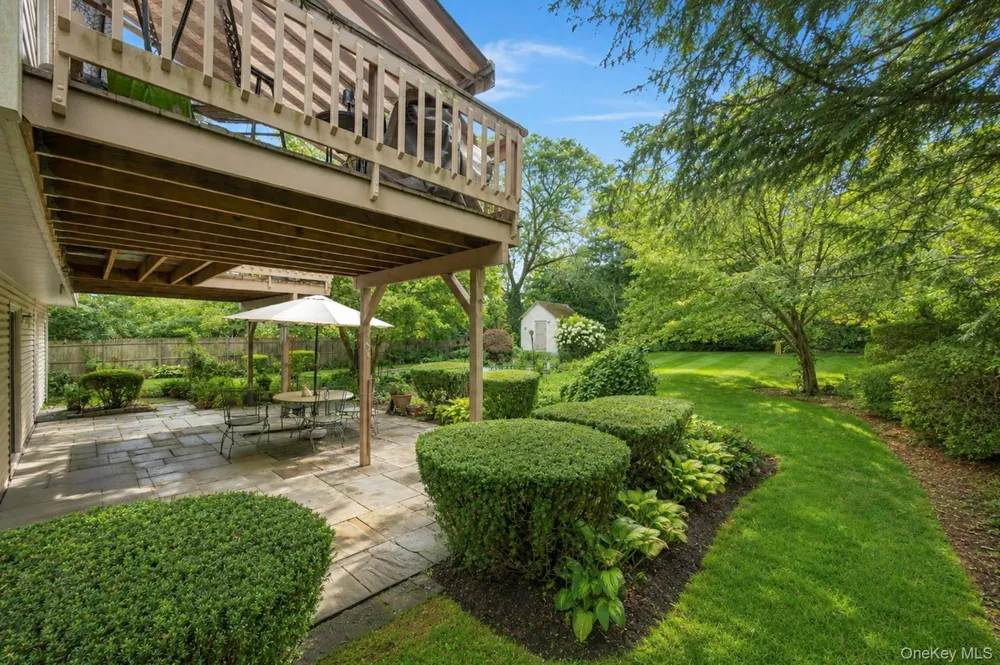 40 Nantucket Drive Medford, NY 11763