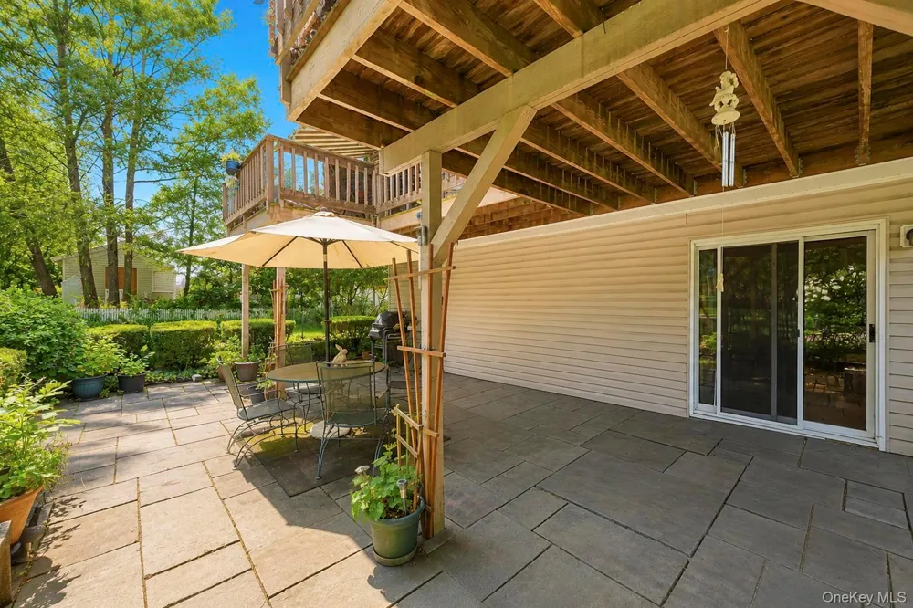 40 Nantucket Drive Medford, NY 11763