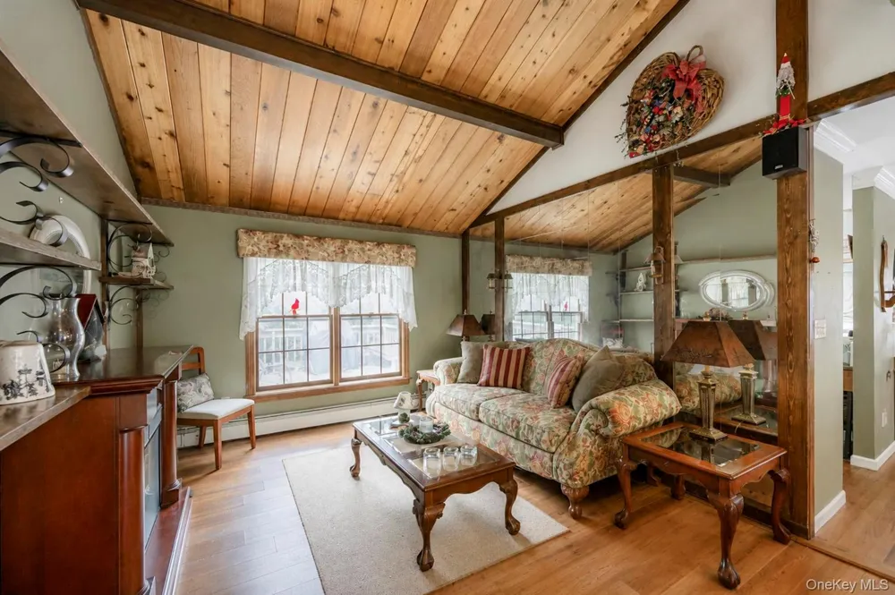40 Nantucket Drive Medford, NY 11763