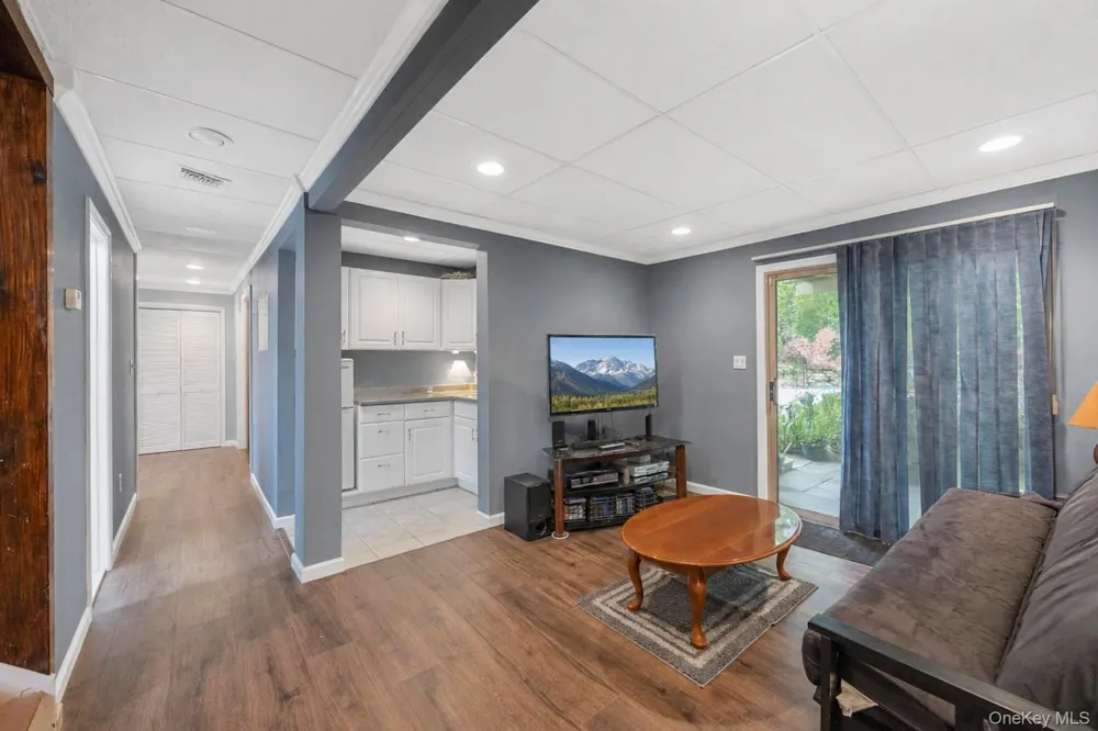 40 Nantucket Drive Medford, NY 11763