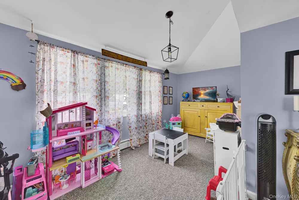 1116 Montauk Highway Oakdale, NY 11769
