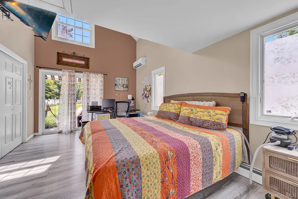 1116 Montauk Highway Oakdale, NY 11769