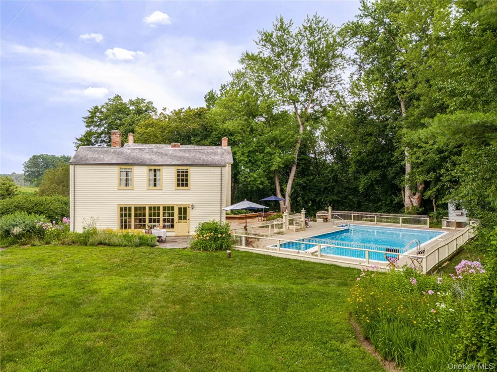 18 Clove Road Other, NY 12033