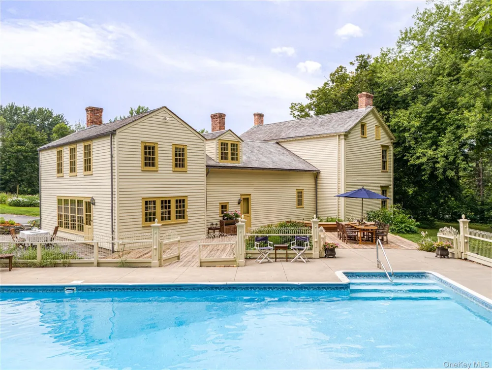 18 Clove Road Other, NY 12033
