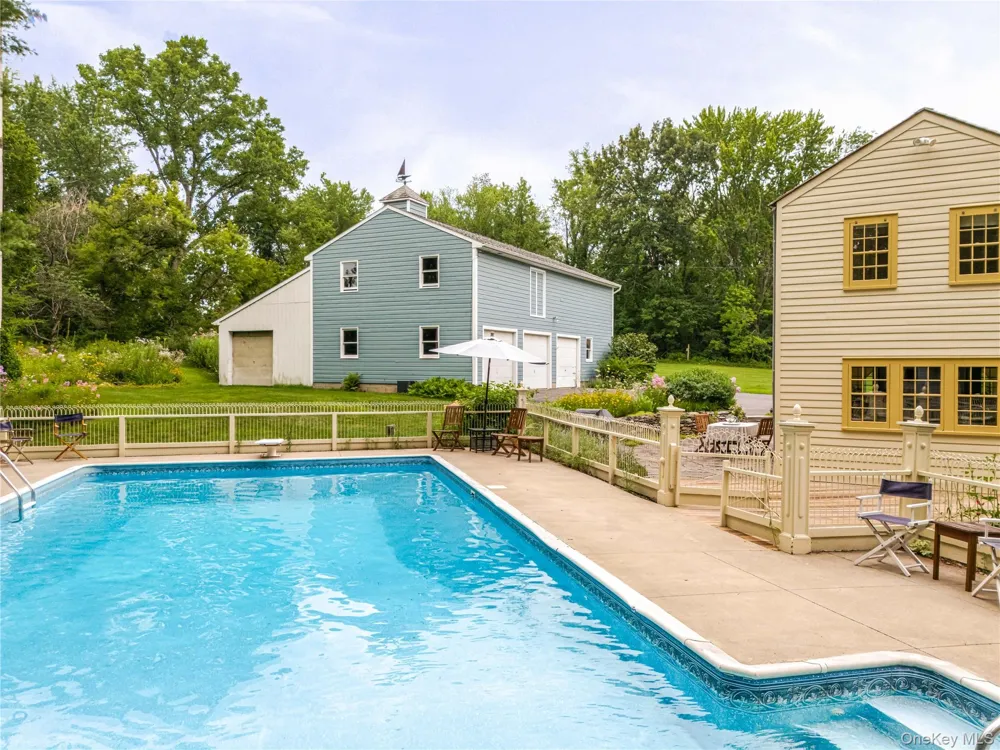 18 Clove Road Other, NY 12033