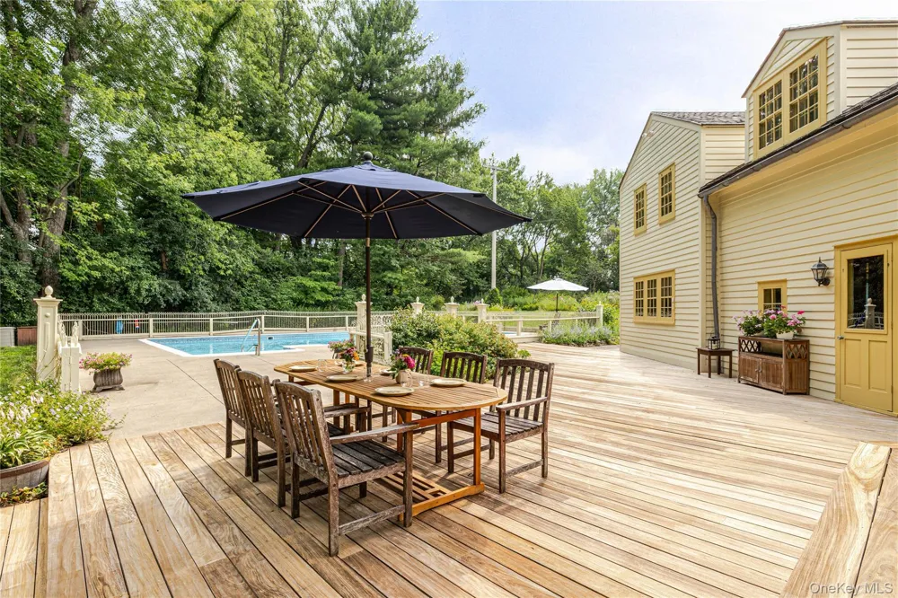 18 Clove Road Other, NY 12033