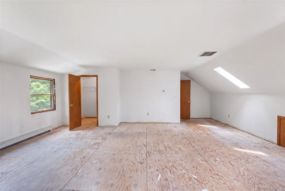 6 Cedar Street Moriches, NY 11955