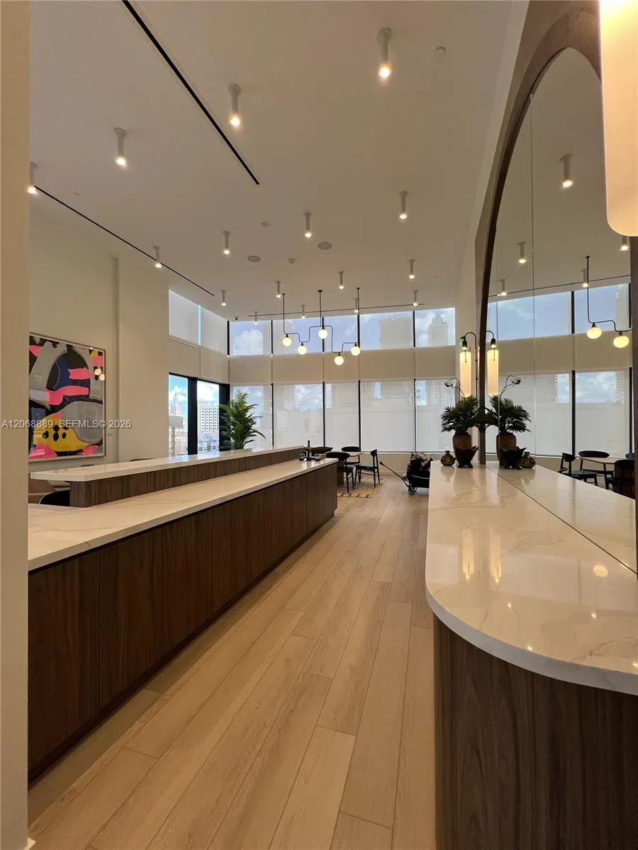 225 Miami Ave #1702 Miami, FL 33128