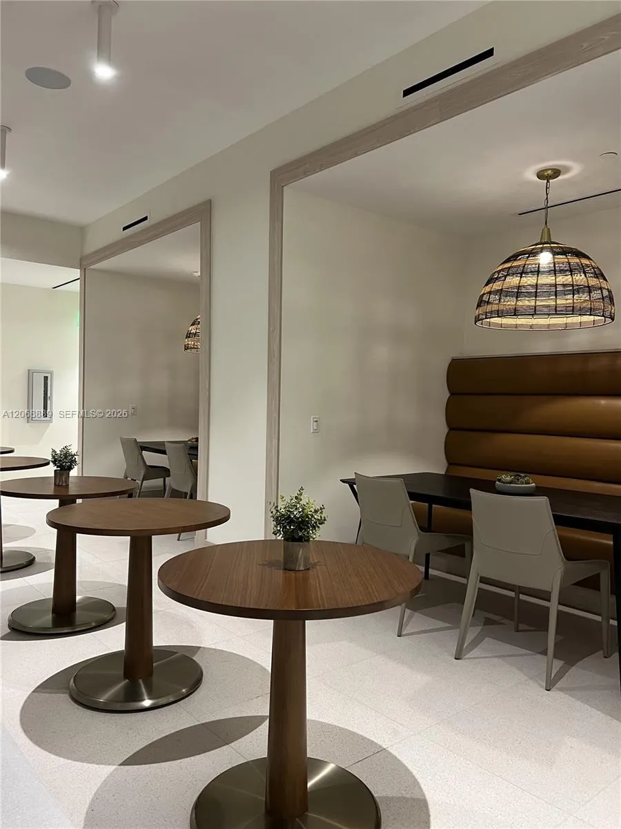225 Miami Ave #1702 Miami, FL 33128