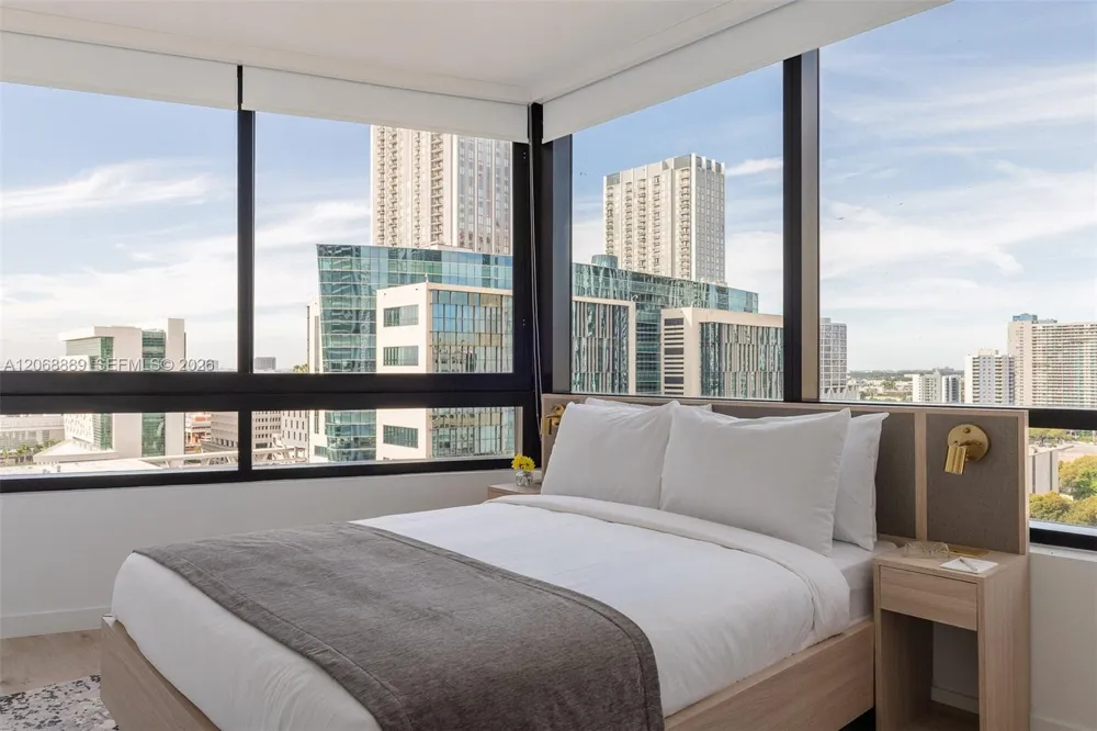 225 Miami Ave #1702 Miami, FL 33128