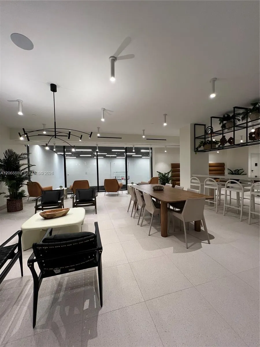 225 Miami Ave #1702 Miami, FL 33128