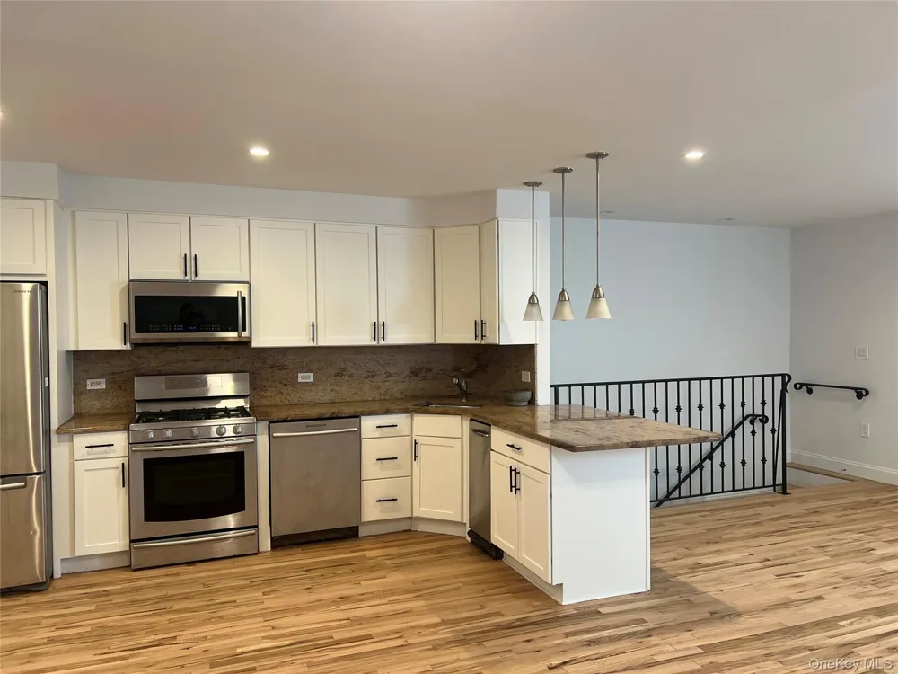 10008 Shore Front Parkway #20A Rockaway Park, NY 11694