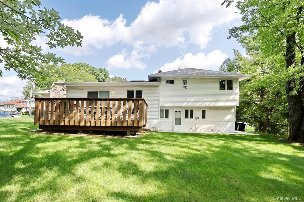 10 Briarcliff Drive Monsey, NY 10952