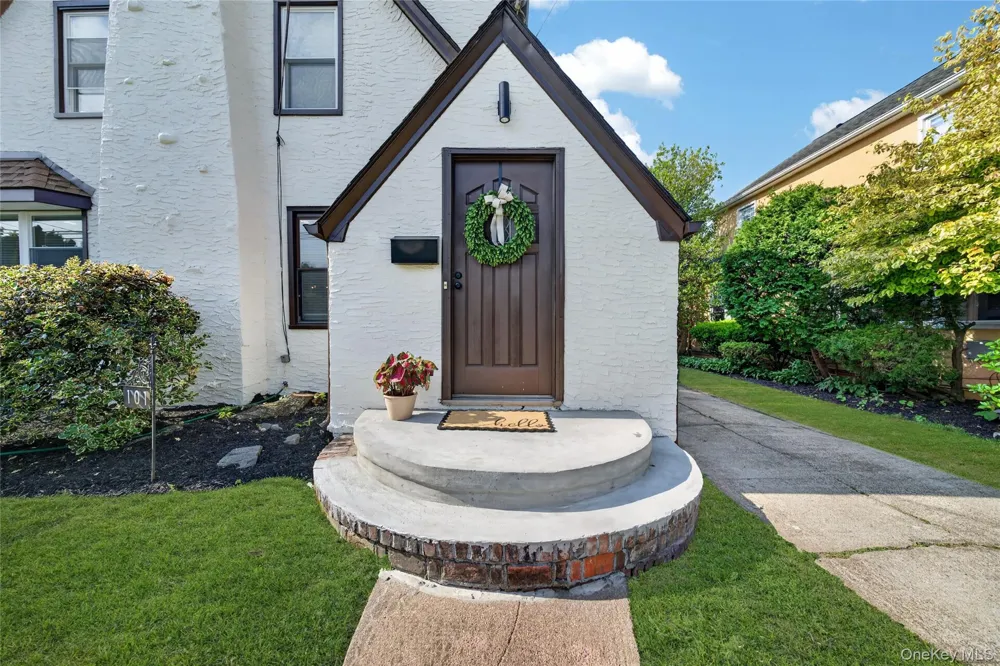 101 Argyle Road West Hempstead, NY 11552