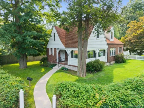 641 Secor Road