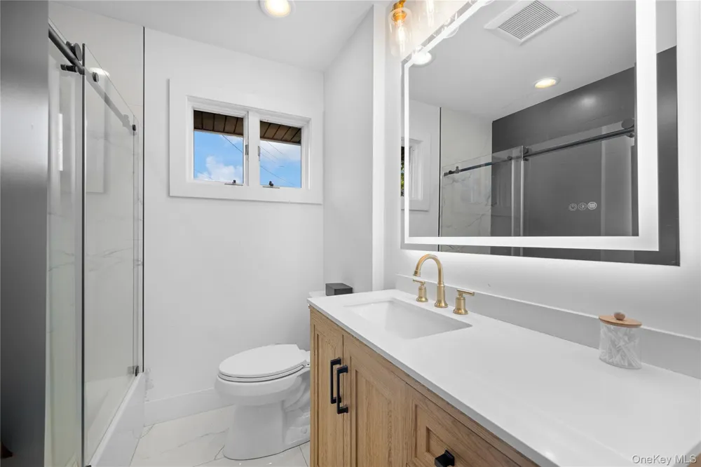7 Tyrconnell Avenue Massapequa, NY 11762