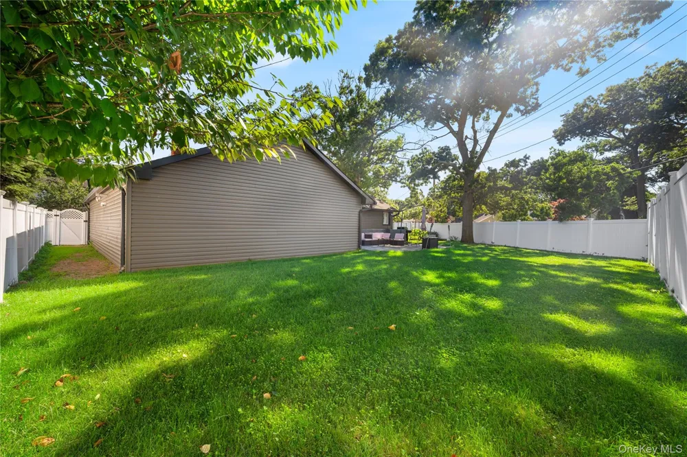 7 Tyrconnell Avenue Massapequa, NY 11762