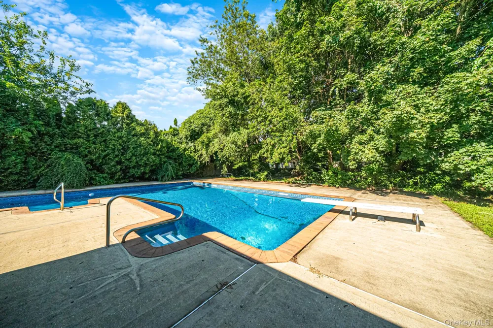 53 Miller Place Road Miller Place, NY 11764
