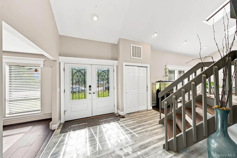53 Miller Place Road Miller Place, NY 11764