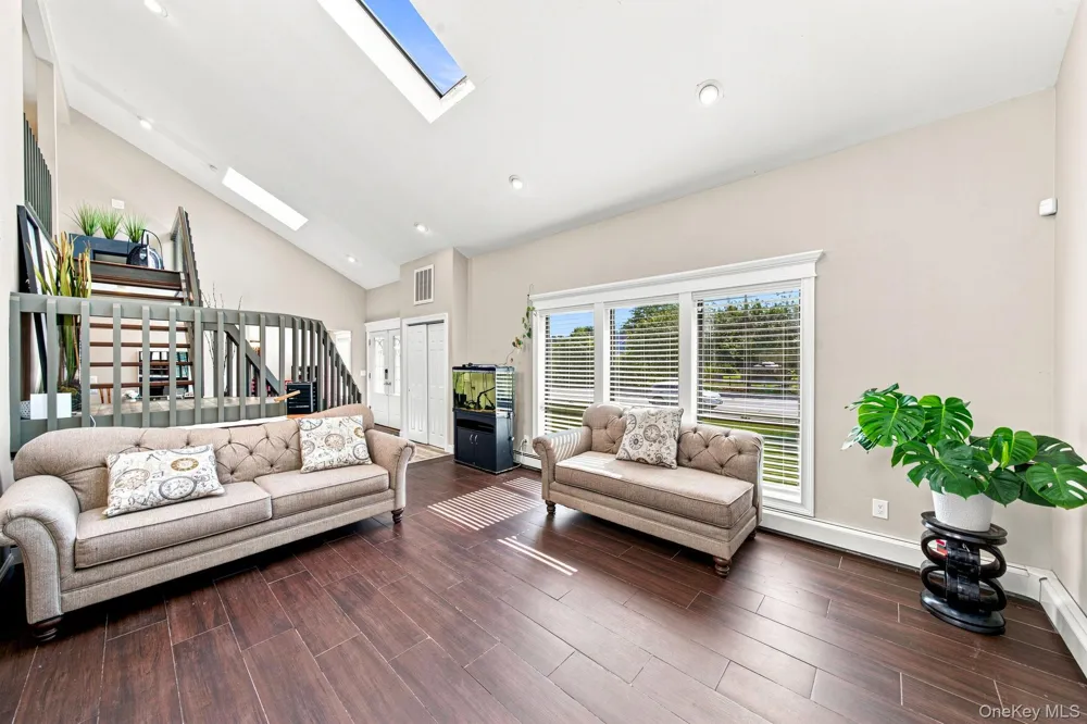 53 Miller Place Road Miller Place, NY 11764