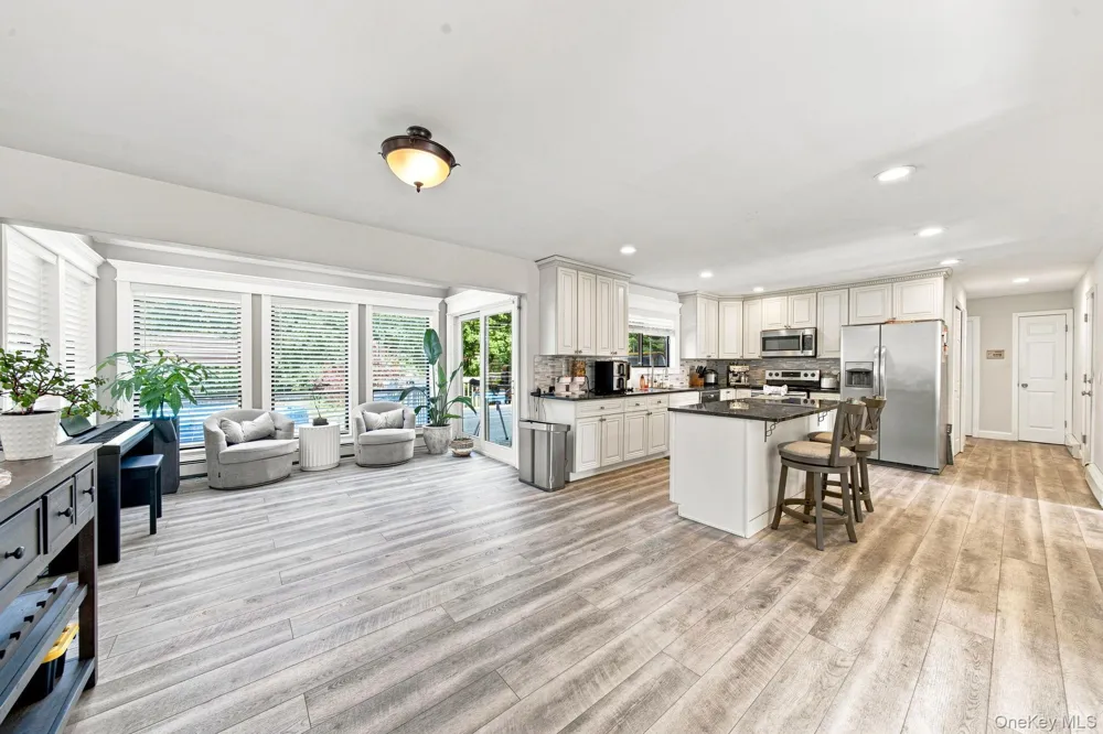 53 Miller Place Road Miller Place, NY 11764