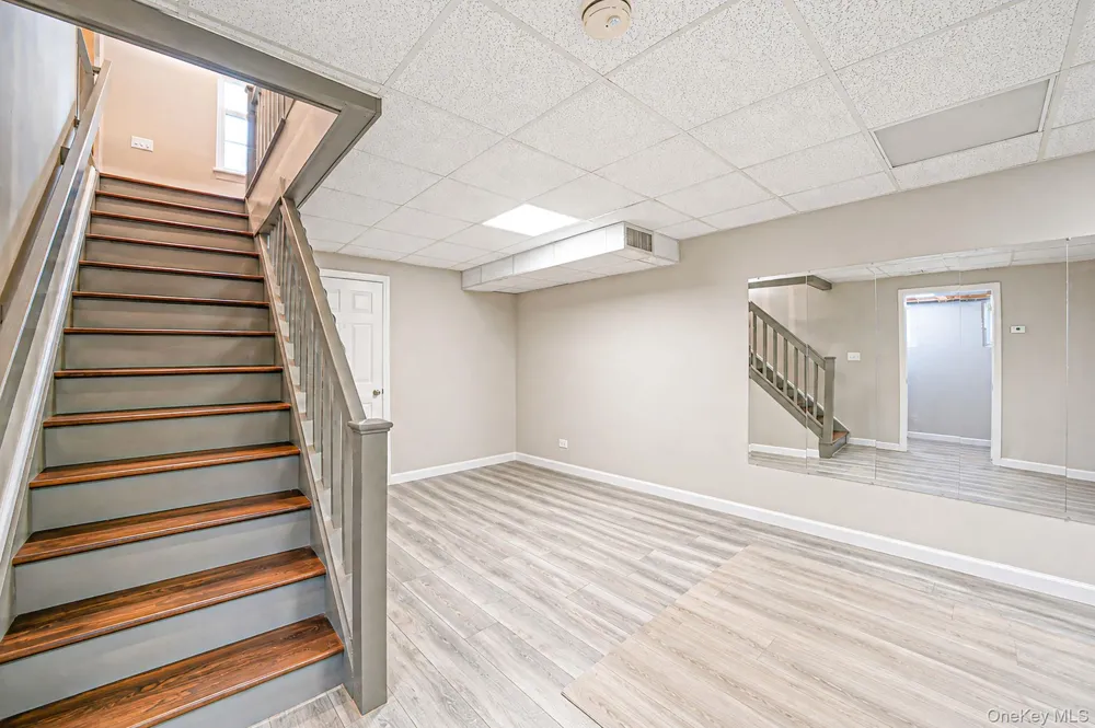 53 Miller Place Road Miller Place, NY 11764
