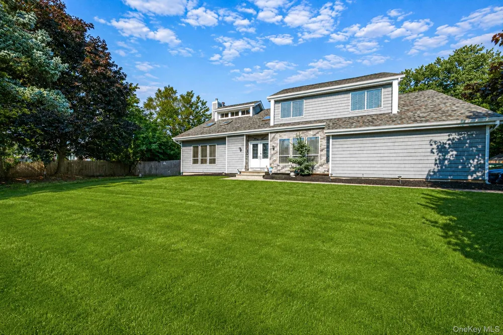 53 Miller Place Road Miller Place, NY 11764