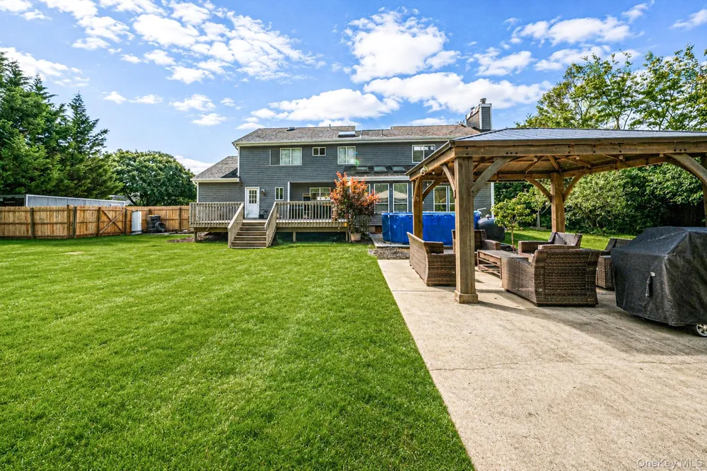 53 Miller Place Road Miller Place, NY 11764