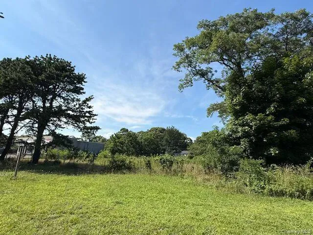1287 Montauk Highway Mastic, NY 11950