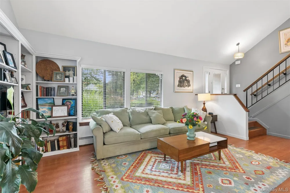 27 Sugarbush Lane Coram, NY 11727