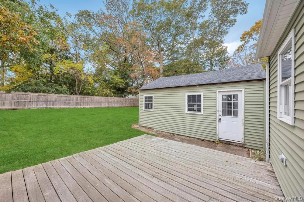 34 Ormond Avenue Selden, NY 11784
