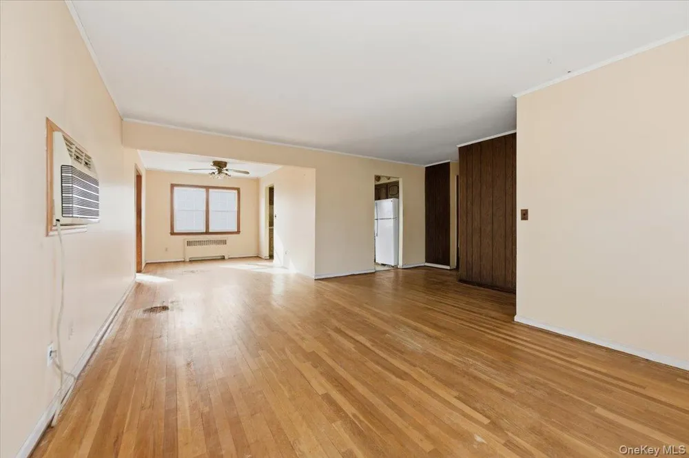 2 McLeod Street Massapequa Park, NY 11762