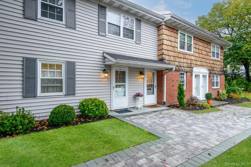 2 Anchorage #5A Oyster Bay, NY 11771