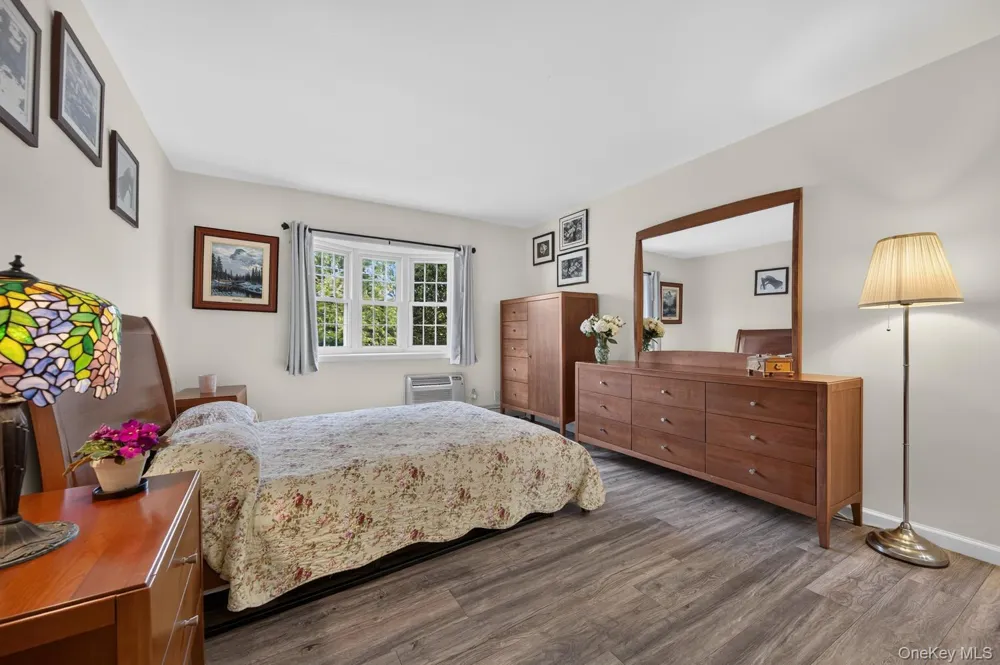 2 Anchorage #5A Oyster Bay, NY 11771