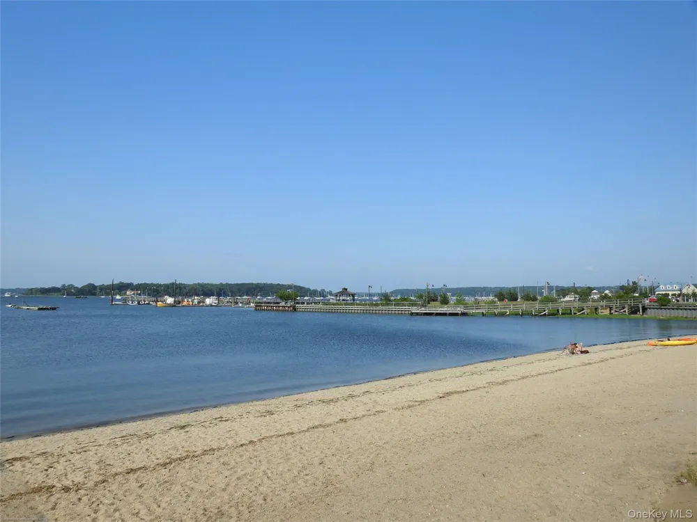 2 Anchorage #5A Oyster Bay, NY 11771