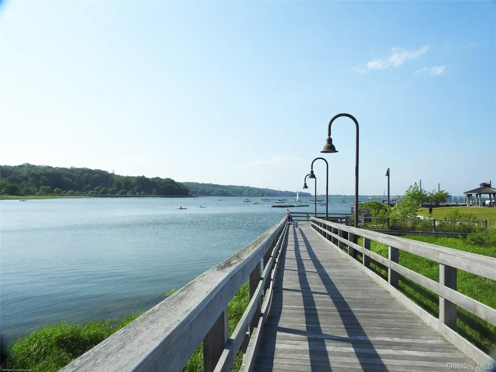 2 Anchorage #5A Oyster Bay, NY 11771