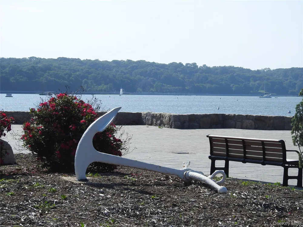 2 Anchorage #5A Oyster Bay, NY 11771