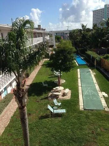 224 HIBISCUS AVENUE #154 Lauderdale By The Sea, FL 33308