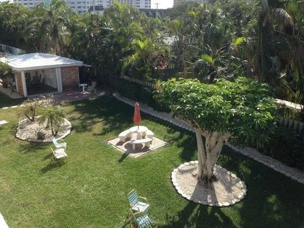 224 HIBISCUS AVENUE #154 Lauderdale By The Sea, FL 33308
