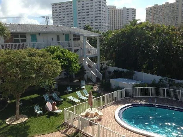 224 HIBISCUS AVENUE #154 Lauderdale By The Sea, FL 33308