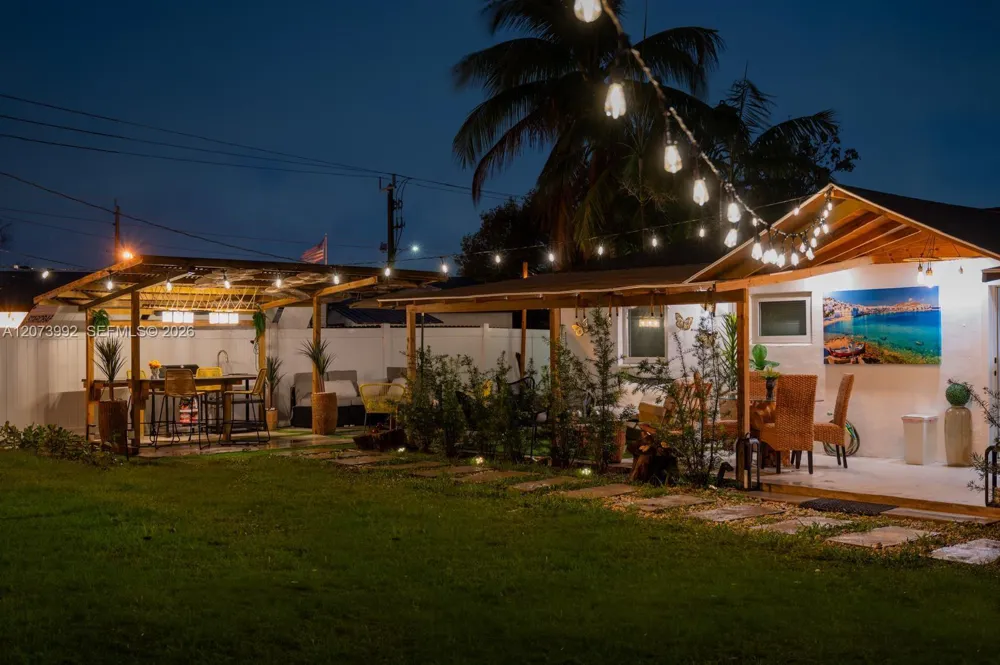 1623 S 24th Ter Hollywood, FL 33020