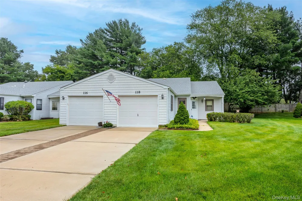 118 Knolls Drive Stony Brook, NY 11790